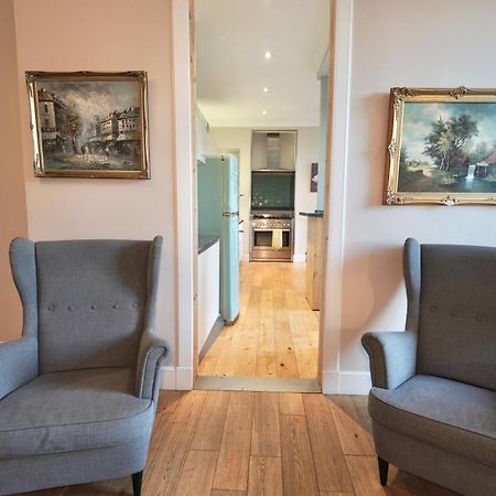 Spacious 2 Bed Apt Next To Royal Mile & Waverley Edimburgo Esterno foto