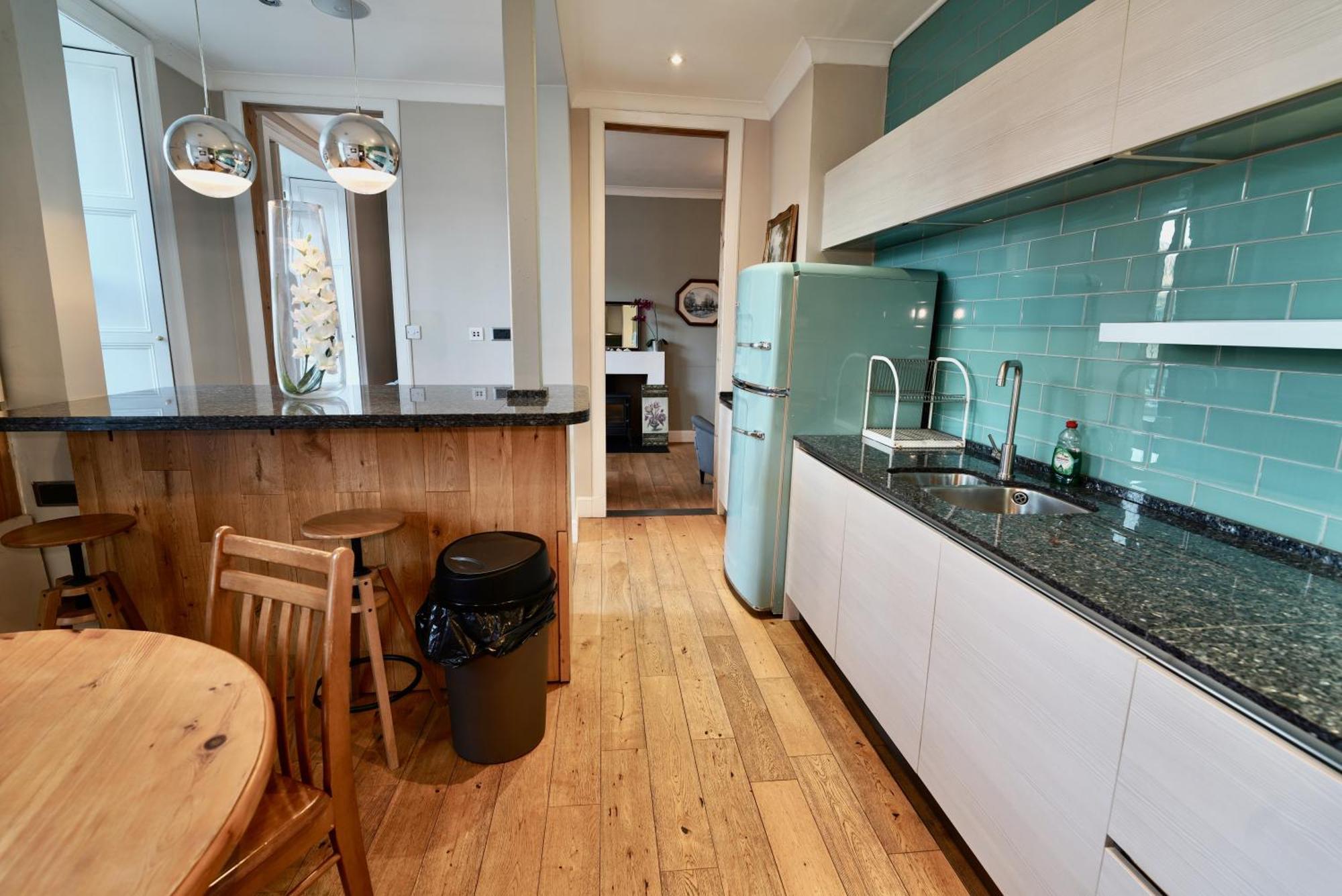 Spacious 2 Bed Apt Next To Royal Mile & Waverley Edimburgo Esterno foto