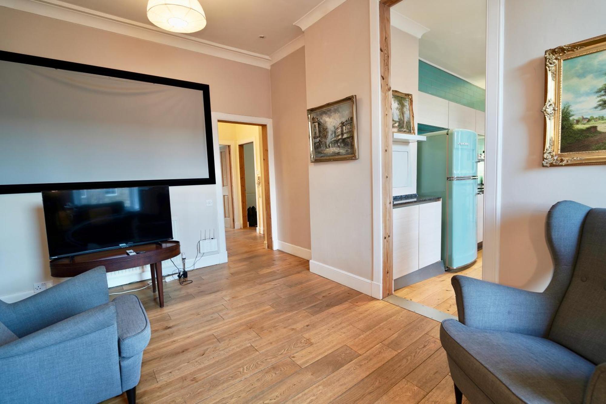 Spacious 2 Bed Apt Next To Royal Mile & Waverley Edimburgo Esterno foto