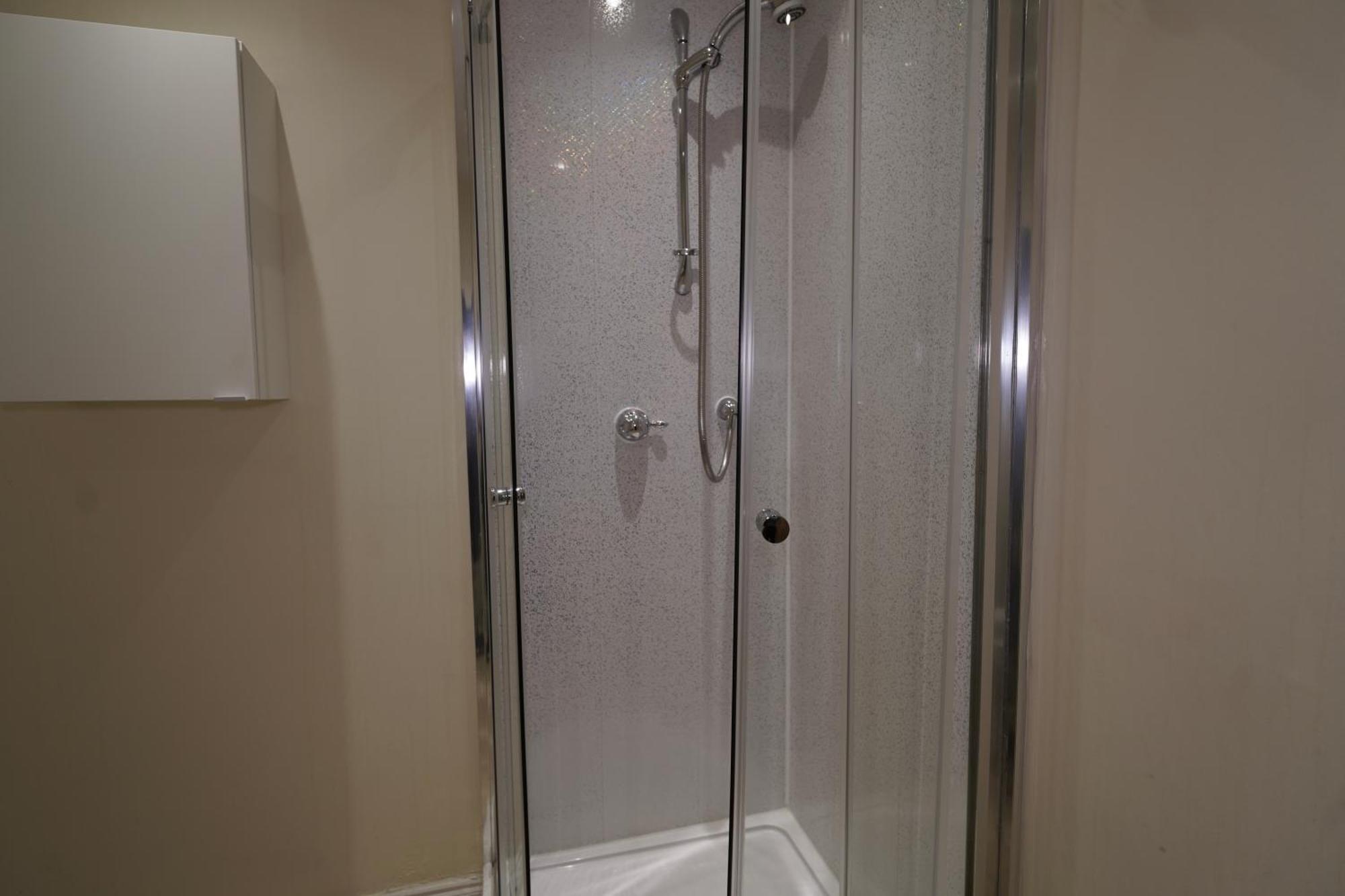 Spacious 2 Bed Apt Next To Royal Mile & Waverley Edimburgo Esterno foto